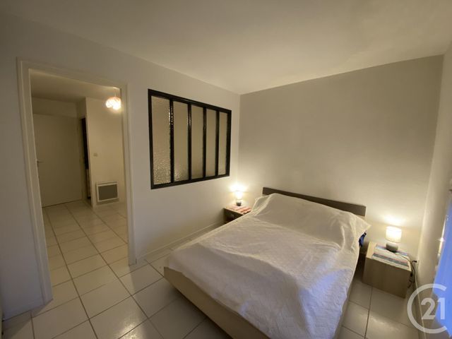 Appartement F2 à louer - 2 pièces - 37.0 m2 - FOURAS - 17 - POITOU-CHARENTES - Century 21 Aunis Immo