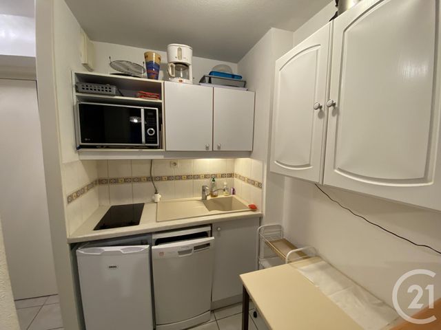 Appartement F2 à louer - 2 pièces - 37.0 m2 - FOURAS - 17 - POITOU-CHARENTES - Century 21 Aunis Immo