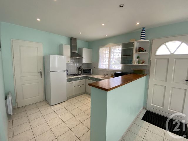 maison à louer - 4 pièces - 70.0 m2 - FOURAS - 17 - POITOU-CHARENTES - Century 21 Aunis Immo