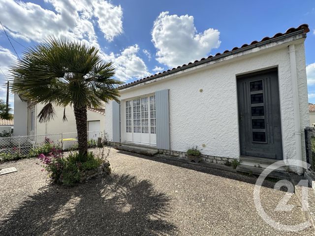 maison à vendre - 3 pièces - 71.0 m2 - FOURAS - 17 - POITOU-CHARENTES - Century 21 Aunis Immo