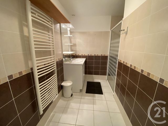 Appartement à louer - 2 pièces - 36.0 m2 - FOURAS - 17 - POITOU-CHARENTES - Century 21 Aunis Immo