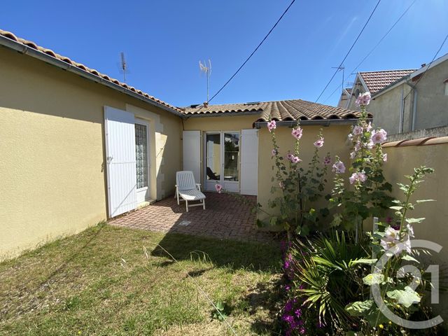 maison à louer - 4 pièces - 43.0 m2 - FOURAS - 17 - POITOU-CHARENTES - Century 21 Aunis Immo