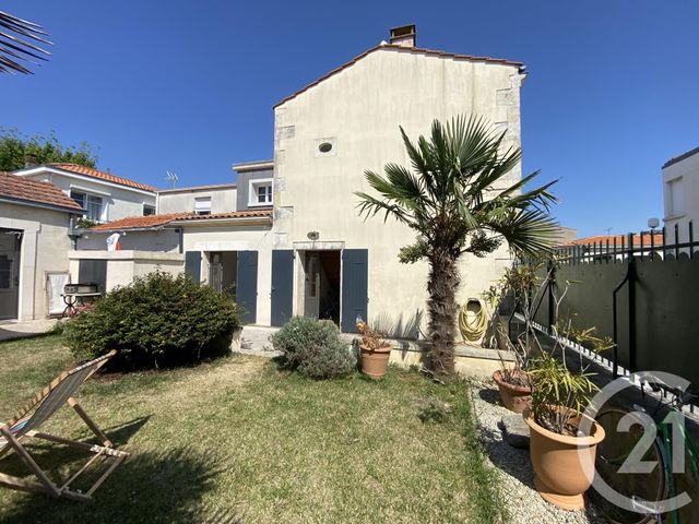 maison à louer - 6 pièces - 140.0 m2 - FOURAS - 17 - POITOU-CHARENTES - Century 21 Aunis Immo