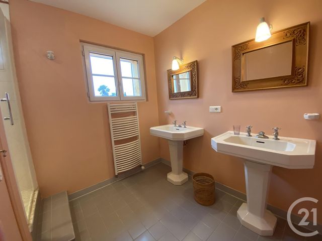 maison à louer - 6 pièces - 140.0 m2 - FOURAS - 17 - POITOU-CHARENTES - Century 21 Aunis Immo