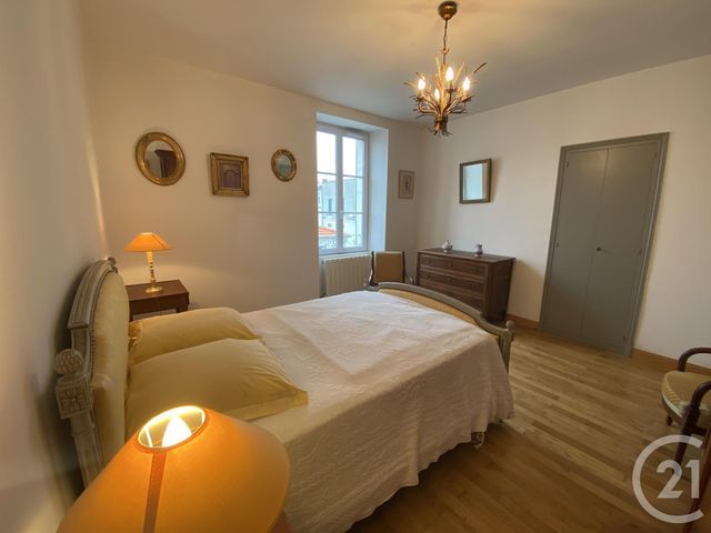 maison à louer - 6 pièces - 140.0 m2 - FOURAS - 17 - POITOU-CHARENTES - Century 21 Aunis Immo