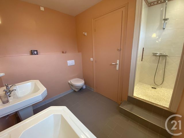 maison à louer - 6 pièces - 140.0 m2 - FOURAS - 17 - POITOU-CHARENTES - Century 21 Aunis Immo