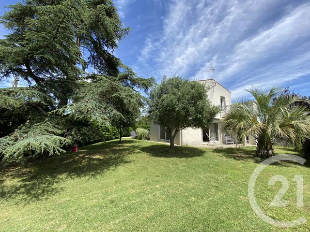 maison à louer - 5 pièces - 140.0 m2 - FOURAS - 17 - POITOU-CHARENTES - Century 21 Aunis Immo