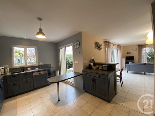 Afficher la photo en grand maison à louer - 5 pièces - 140.0 m2 - FOURAS - 17 - POITOU-CHARENTES - Century 21 Aunis Immo