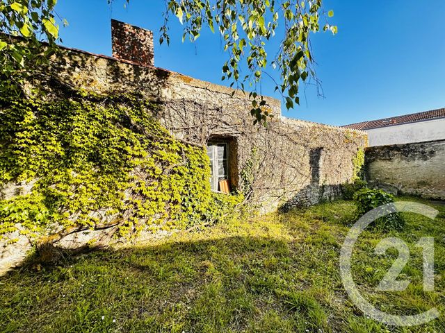 maison à vendre - 6 pièces - 130.7 m2 - FOURAS - 17 - POITOU-CHARENTES - Century 21 Aunis Immo