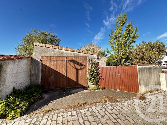 maison à vendre - 6 pièces - 130.7 m2 - FOURAS - 17 - POITOU-CHARENTES - Century 21 Aunis Immo
