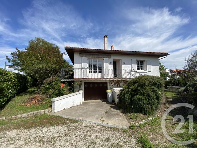 Afficher la photo en grand maison à vendre - 5 pièces - 176.4 m2 - FOURAS - 17 - POITOU-CHARENTES - Century 21 Aunis Immo