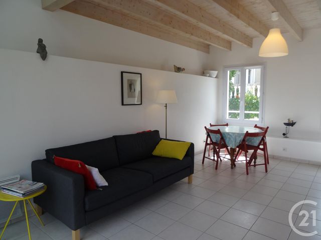 Afficher la photo en grand Appartement Duplex à vendre - 3 pièces - 51.09 m2 - FOURAS - 17 - POITOU-CHARENTES - Century 21 Aunis Immo