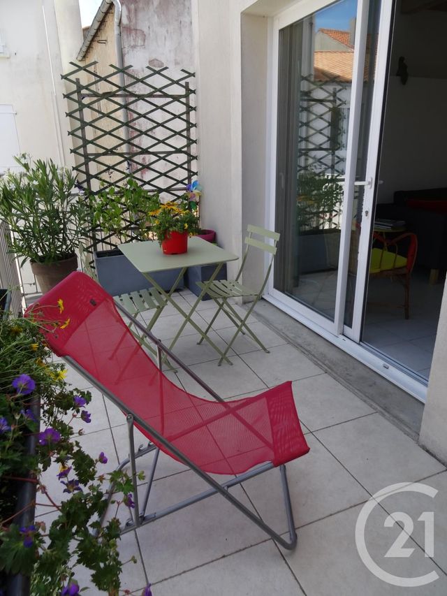 Afficher la photo en grand Appartement Duplex à vendre - 3 pièces - 51.09 m2 - FOURAS - 17 - POITOU-CHARENTES - Century 21 Aunis Immo