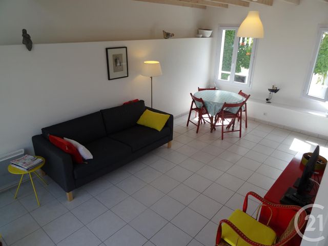 Afficher la photo en grand Appartement Duplex à vendre - 3 pièces - 51.09 m2 - FOURAS - 17 - POITOU-CHARENTES - Century 21 Aunis Immo