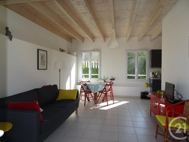 Afficher la photo en grand Appartement Duplex à vendre - 3 pièces - 51.09 m2 - FOURAS - 17 - POITOU-CHARENTES - Century 21 Aunis Immo
