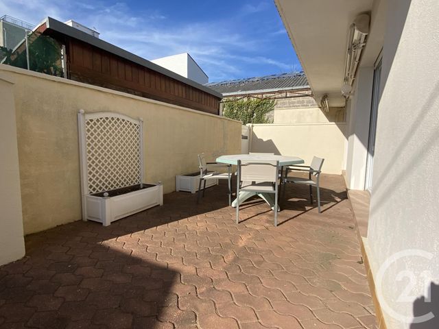 Appartement F2 à louer - 2 pièces - 32.0 m2 - FOURAS - 17 - POITOU-CHARENTES - Century 21 Aunis Immo