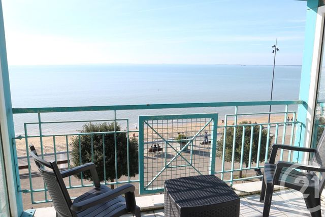 Appartement F2 à louer - 2 pièces - 38.7 m2 - FOURAS - 17 - POITOU-CHARENTES - Century 21 Aunis Immo