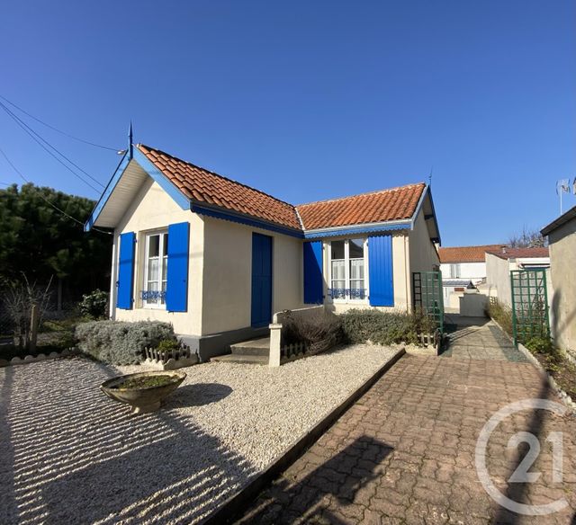 maison à louer - 4 pièces - 62.0 m2 - FOURAS - 17 - POITOU-CHARENTES - Century 21 Aunis Immo