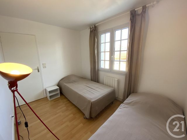 maison à louer - 5 pièces - 77.0 m2 - FOURAS - 17 - POITOU-CHARENTES - Century 21 Aunis Immo