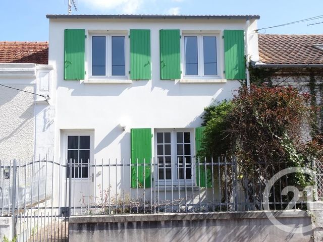 maison à louer - 5 pièces - 77.0 m2 - FOURAS - 17 - POITOU-CHARENTES - Century 21 Aunis Immo