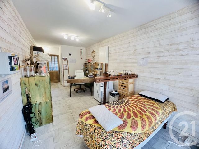 maison à vendre - 5 pièces - 113.6 m2 - ST LAURENT DE LA PREE - 17 - POITOU-CHARENTES - Century 21 Aunis Immo