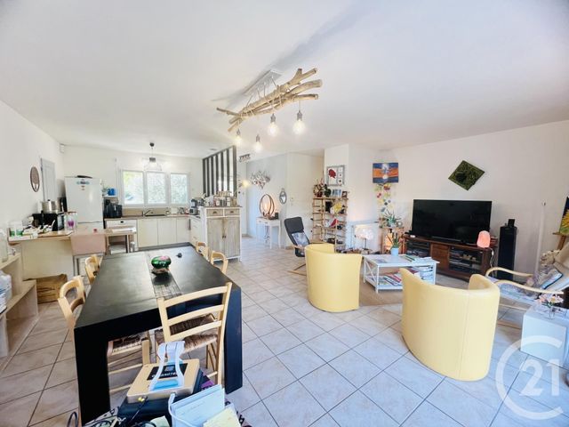 maison à vendre - 5 pièces - 113.6 m2 - ST LAURENT DE LA PREE - 17 - POITOU-CHARENTES - Century 21 Aunis Immo