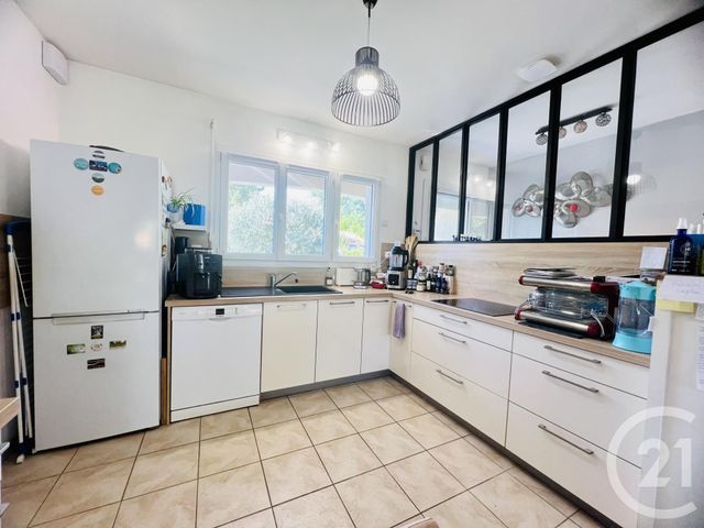 maison à vendre - 5 pièces - 113.6 m2 - ST LAURENT DE LA PREE - 17 - POITOU-CHARENTES - Century 21 Aunis Immo