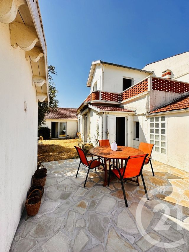 maison à vendre - 5 pièces - 126.9 m2 - FOURAS - 17 - POITOU-CHARENTES - Century 21 Aunis Immo