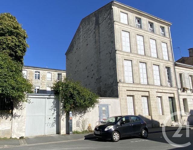 Appartement T4 à louer - 4 pièces - 95.76 m2 - ROCHEFORT - 17 - POITOU-CHARENTES - Century 21 Aunis Immo