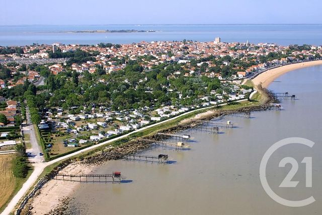 maison à louer - 3 pièces - 30.0 m2 - FOURAS - 17 - POITOU-CHARENTES - Century 21 Aunis Immo