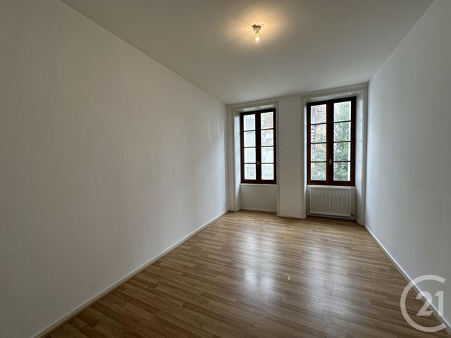 Appartement T4 à louer - 4 pièces - 95.76 m2 - ROCHEFORT - 17 - POITOU-CHARENTES - Century 21 Aunis Immo