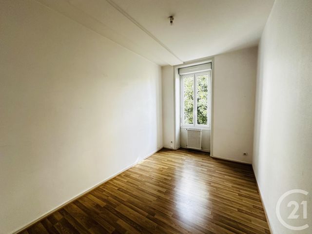 Appartement T4 à louer - 4 pièces - 95.76 m2 - ROCHEFORT - 17 - POITOU-CHARENTES - Century 21 Aunis Immo