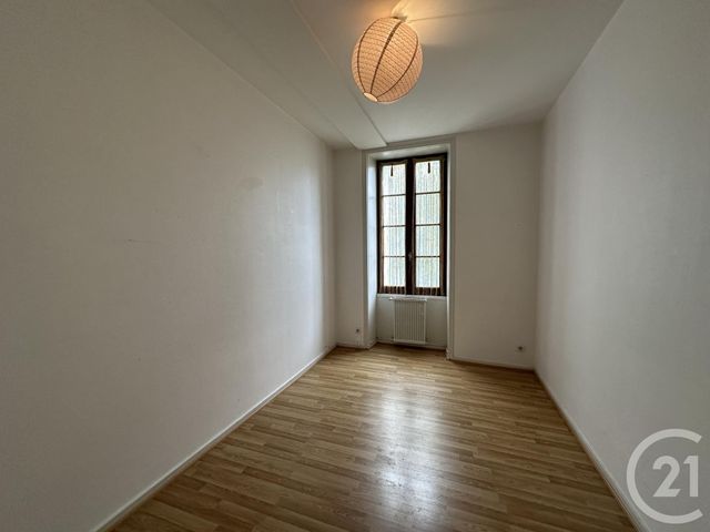Appartement T4 à louer - 4 pièces - 95.76 m2 - ROCHEFORT - 17 - POITOU-CHARENTES - Century 21 Aunis Immo