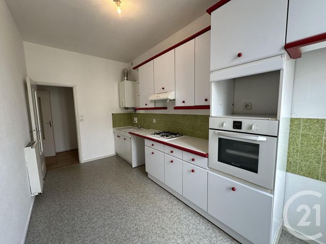 Appartement T4 à louer - 4 pièces - 95.76 m2 - ROCHEFORT - 17 - POITOU-CHARENTES - Century 21 Aunis Immo