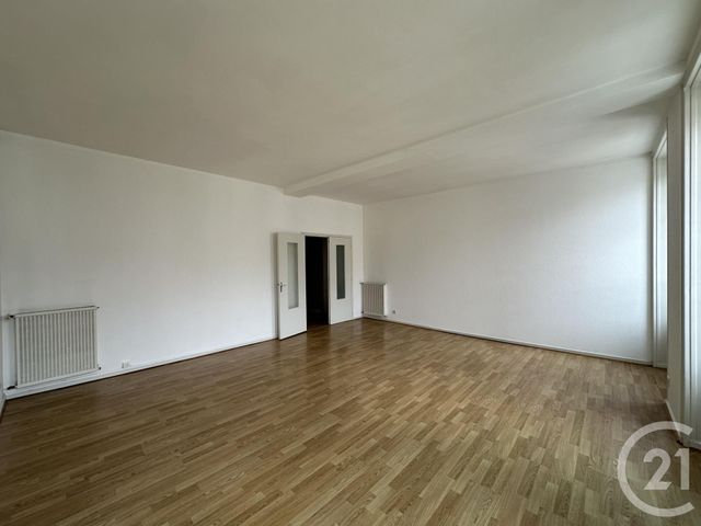 Appartement T4 à louer - 4 pièces - 95.76 m2 - ROCHEFORT - 17 - POITOU-CHARENTES - Century 21 Aunis Immo