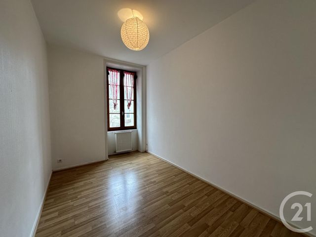 Appartement T4 à louer - 4 pièces - 95.76 m2 - ROCHEFORT - 17 - POITOU-CHARENTES - Century 21 Aunis Immo