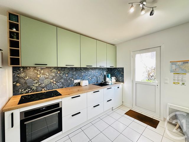 maison à louer - 3 pièces - 56.0 m2 - FOURAS - 17 - POITOU-CHARENTES - Century 21 Aunis Immo