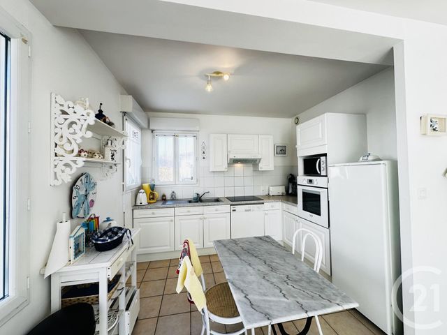 maison à louer - 5 pièces - 80.0 m2 - FOURAS - 17 - POITOU-CHARENTES - Century 21 Aunis Immo