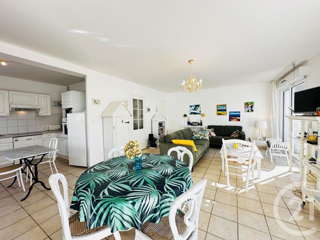 maison à louer - 5 pièces - 80.0 m2 - FOURAS - 17 - POITOU-CHARENTES - Century 21 Aunis Immo