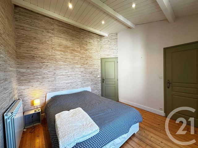 maison à louer - 6 pièces - 170.0 m2 - FOURAS - 17 - POITOU-CHARENTES - Century 21 Aunis Immo