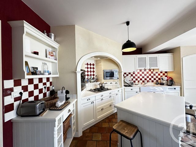 maison à louer - 6 pièces - 170.0 m2 - FOURAS - 17 - POITOU-CHARENTES - Century 21 Aunis Immo