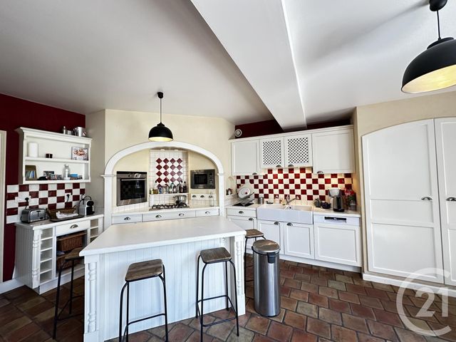 maison à louer - 6 pièces - 170.0 m2 - FOURAS - 17 - POITOU-CHARENTES - Century 21 Aunis Immo