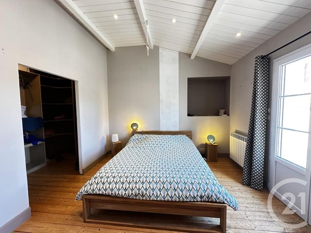 maison à louer - 6 pièces - 170.0 m2 - FOURAS - 17 - POITOU-CHARENTES - Century 21 Aunis Immo