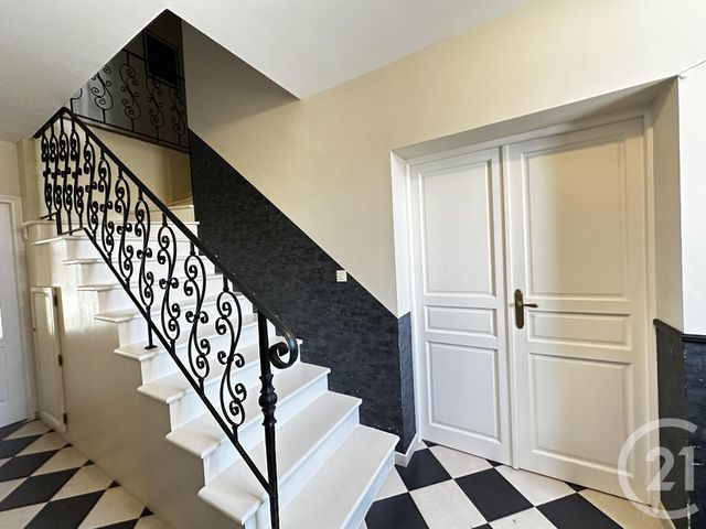 maison à louer - 6 pièces - 170.0 m2 - FOURAS - 17 - POITOU-CHARENTES - Century 21 Aunis Immo