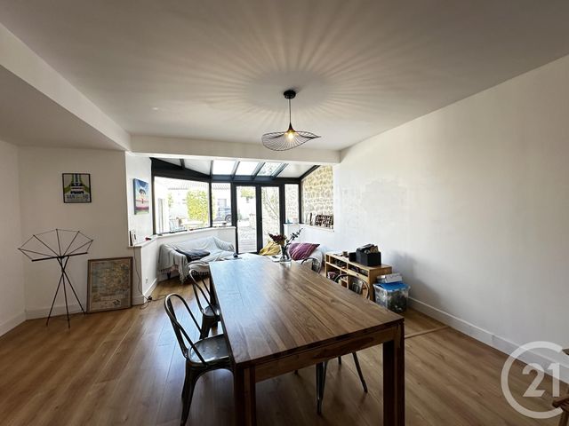 maison à louer - 6 pièces - 170.0 m2 - FOURAS - 17 - POITOU-CHARENTES - Century 21 Aunis Immo