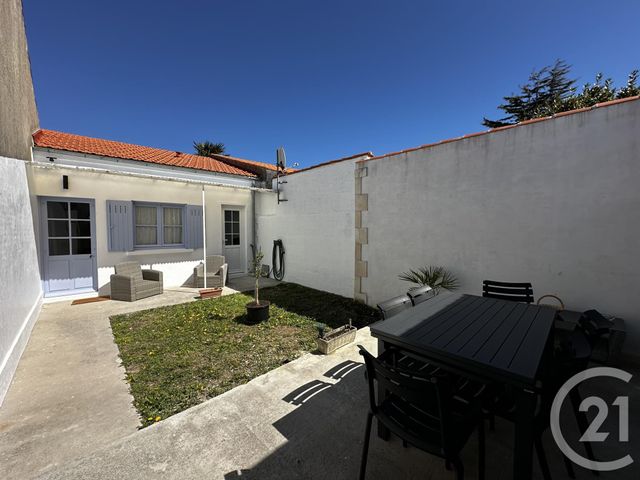 maison à louer - 3 pièces - 70.0 m2 - FOURAS - 17 - POITOU-CHARENTES - Century 21 Aunis Immo