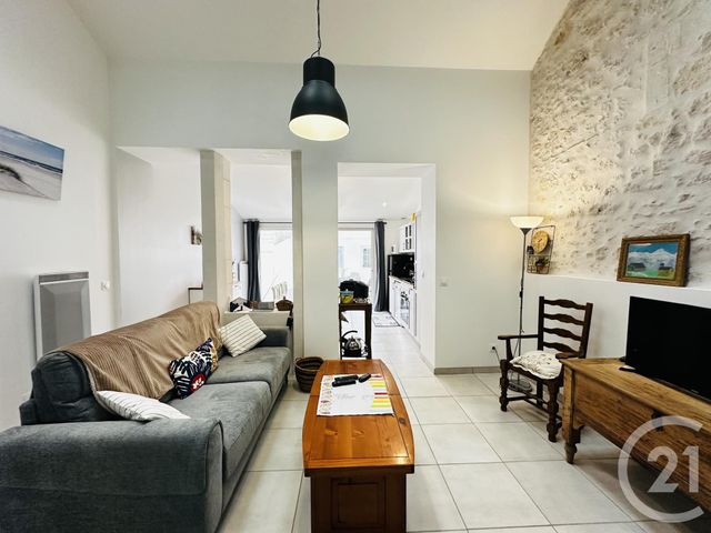 maison à louer - 3 pièces - 70.0 m2 - FOURAS - 17 - POITOU-CHARENTES - Century 21 Aunis Immo