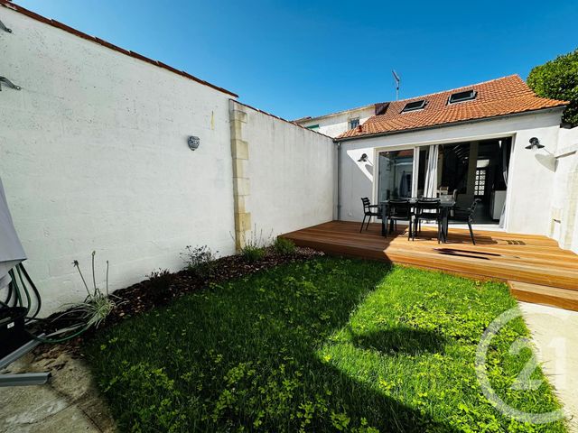 maison à louer - 3 pièces - 70.0 m2 - FOURAS - 17 - POITOU-CHARENTES - Century 21 Aunis Immo