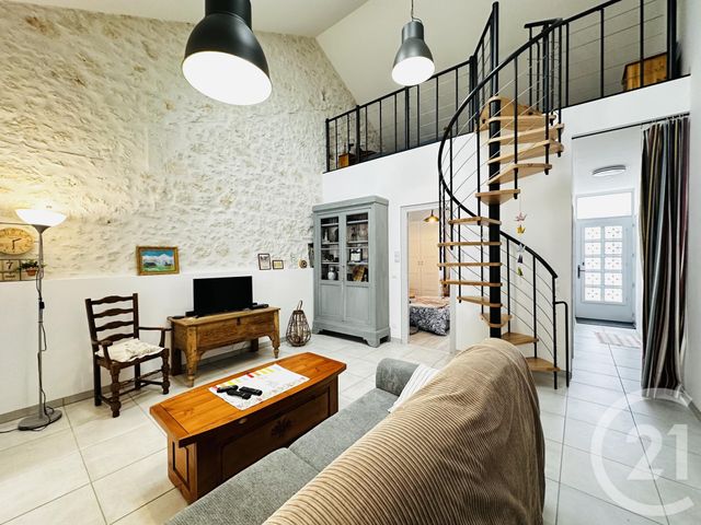 maison à louer - 3 pièces - 70.0 m2 - FOURAS - 17 - POITOU-CHARENTES - Century 21 Aunis Immo