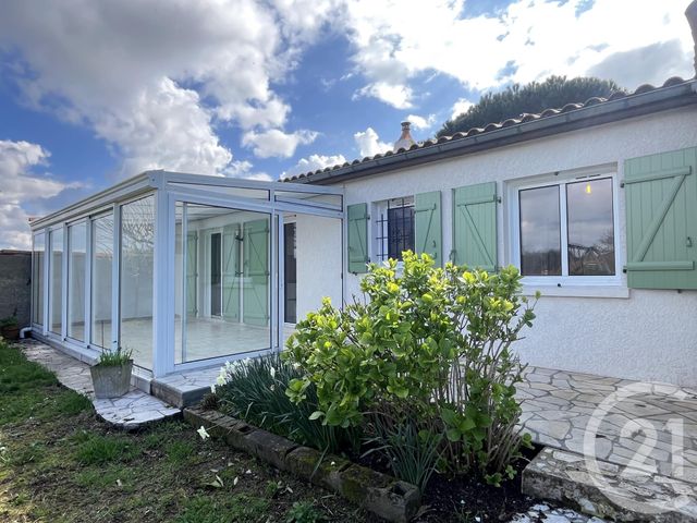 maison à vendre - 4 pièces - 104.1 m2 - FOURAS - 17 - POITOU-CHARENTES - Century 21 Aunis Immo